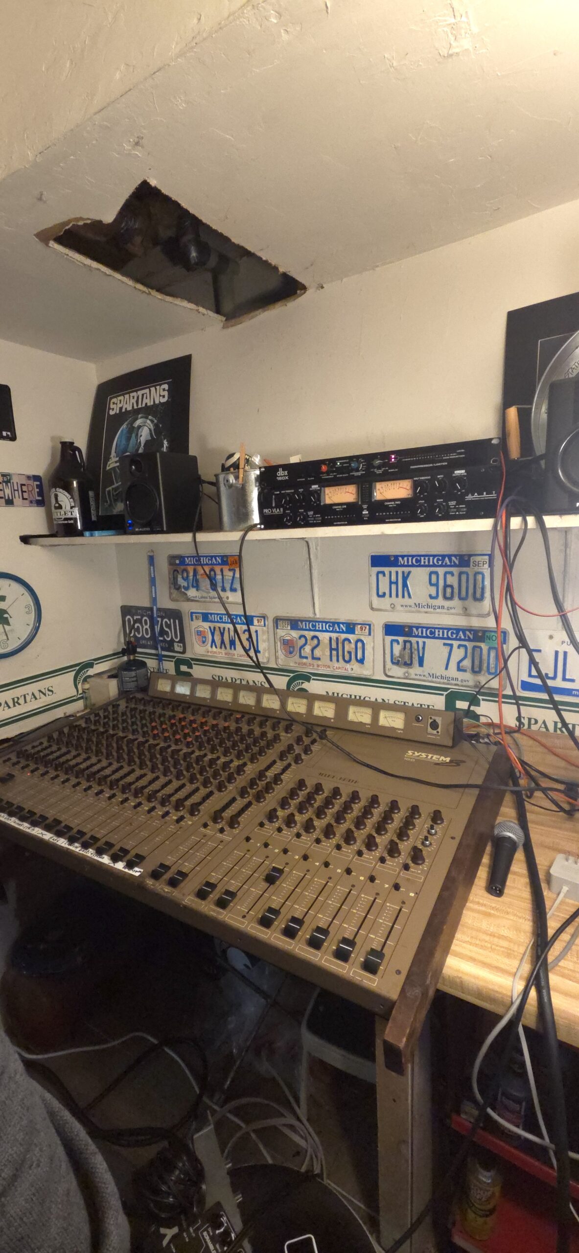 MiScene Records recording equipment.